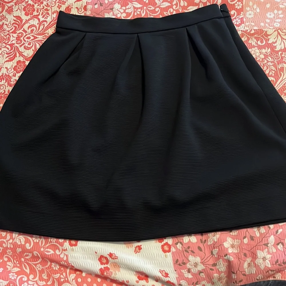 MADEWELL Bistro black pleated ribbed stretch skater skirt size 2 like new